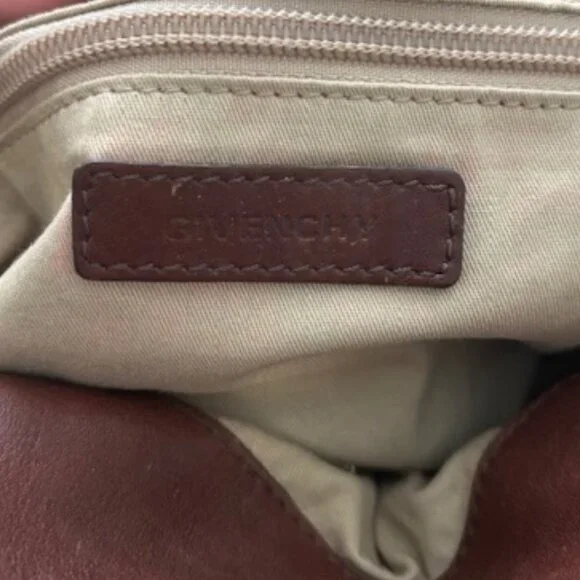 Authentic Givenchy Leather handbag - shoulder bag - Made in Italy - MZ 1109 - Picture 6 of 9
